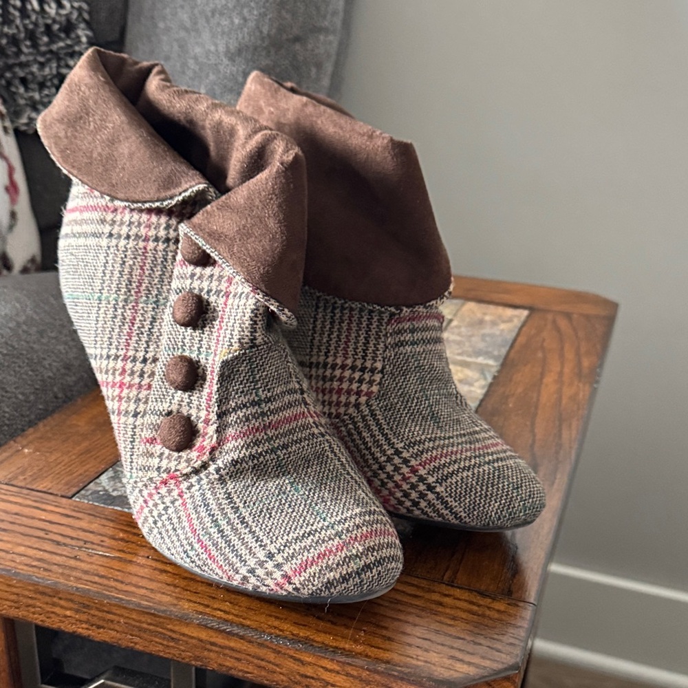 Diba Plaid Ankle Boots with Brown Accents